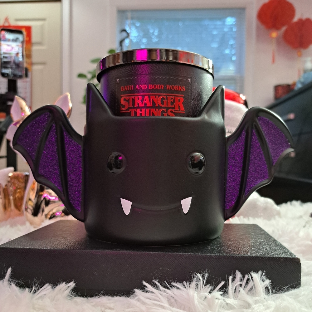 Bath and body works 3wick BAT candle holder
